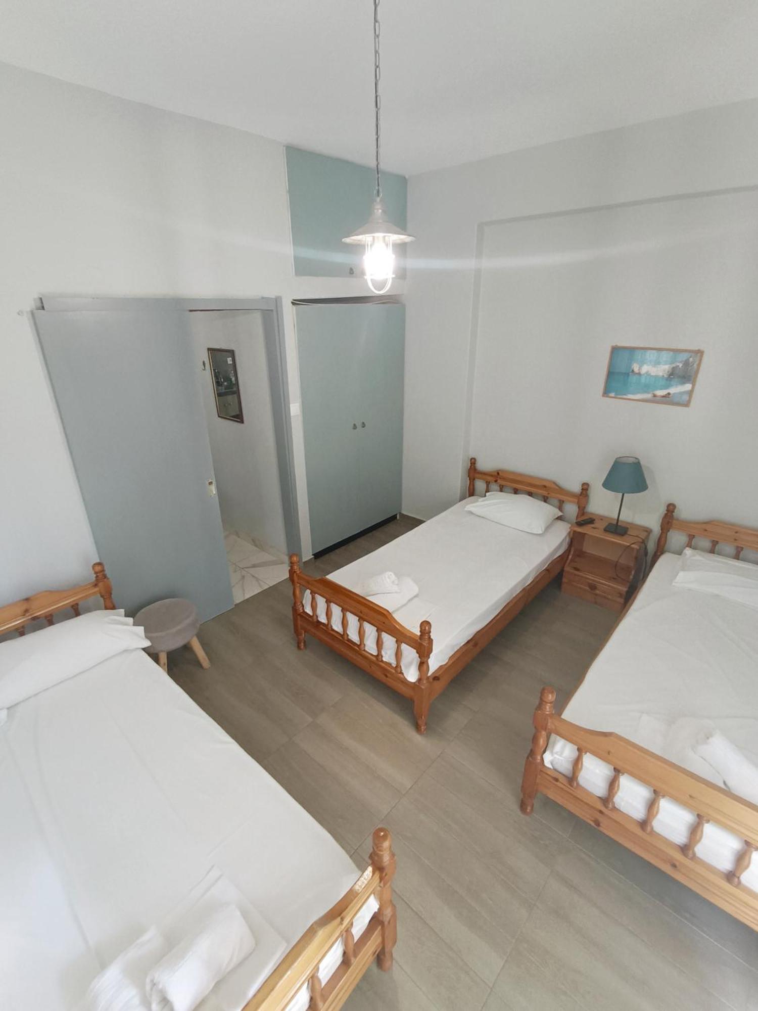 נאה פוטידאה Deluxe Seaside Apartment Konstantinidis מראה חיצוני תמונה